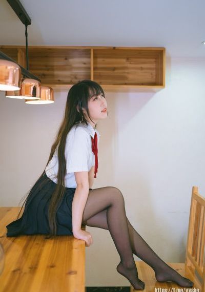 丰满的老板韩剧