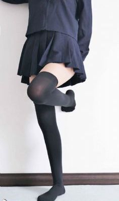 《漂亮的女邻居》电影完整版